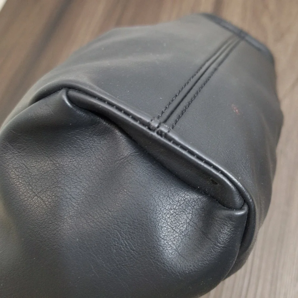Simply Vera Vera Wang Black Ruched Faux Leather Hobo Bag SV Logo Handbag